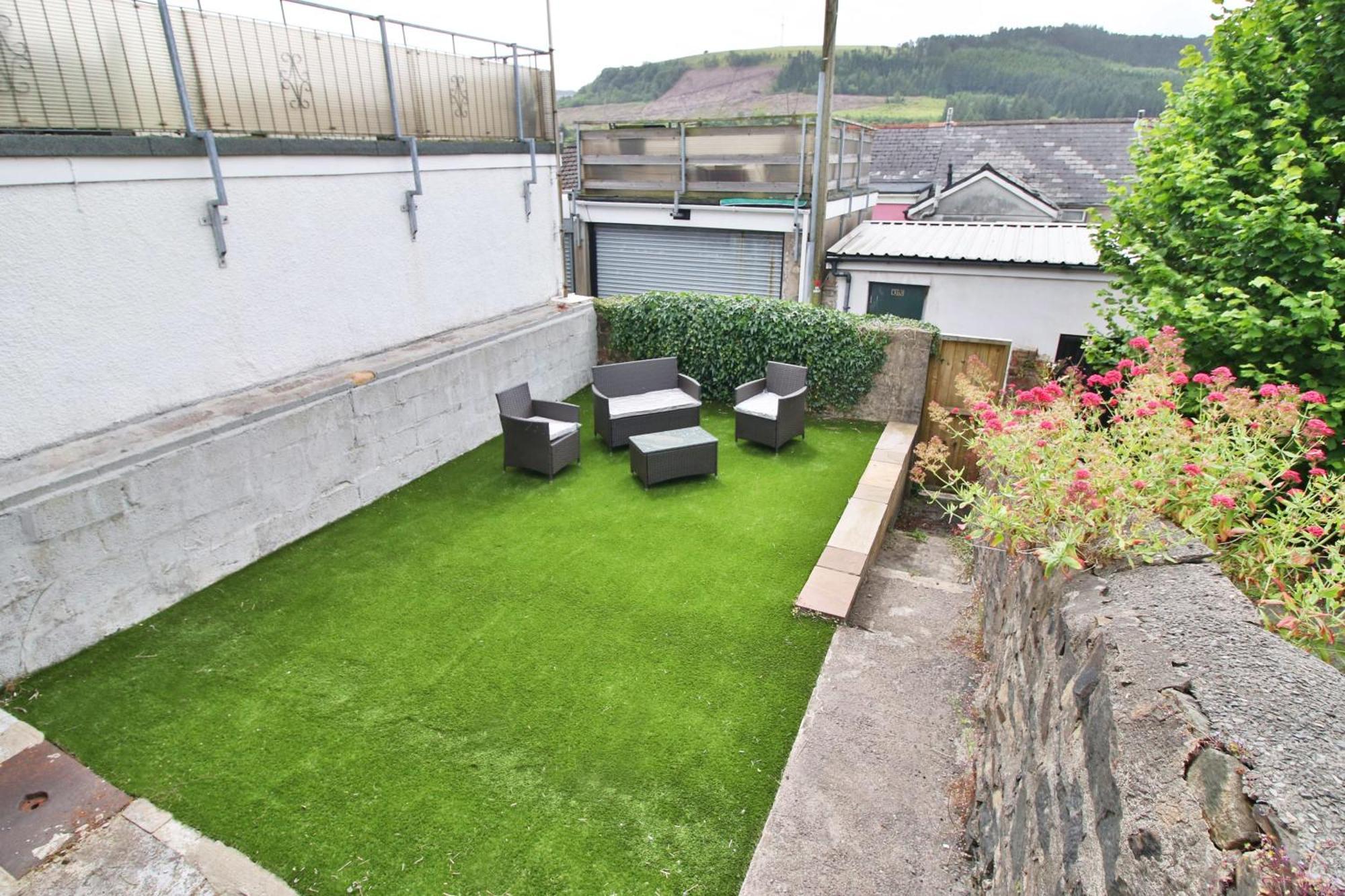 Prospect Cottage Fabulous Home In Stunning Rhondda Valley By Staystaycations Treorky Exterior photo